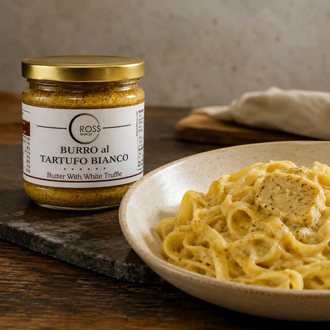 Mantequilla de trufa blanca con Tuber borchii derritiéndose en tallarines cremosos y tibios